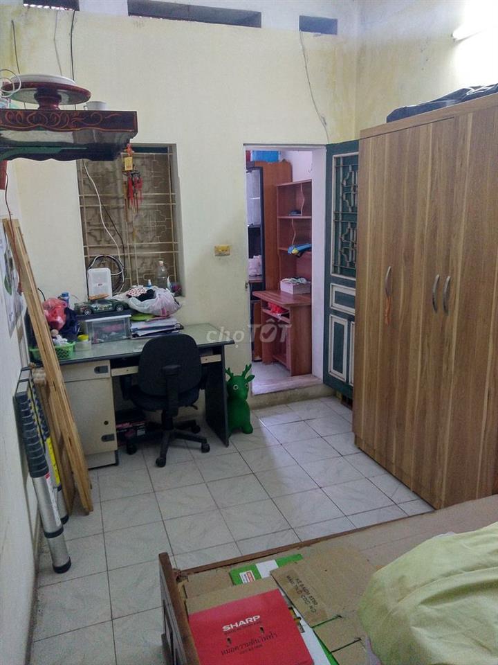 Cho thuê NR 3PN, 2WC, 22m2 x 3 tầng tại Ngõ 218, Chợ Khâm Thiên