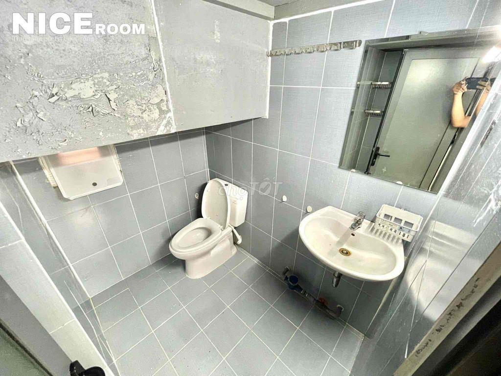 CHO THUÊ PHÒNG NGAY NGÃ TƯ HÀNG XANH
