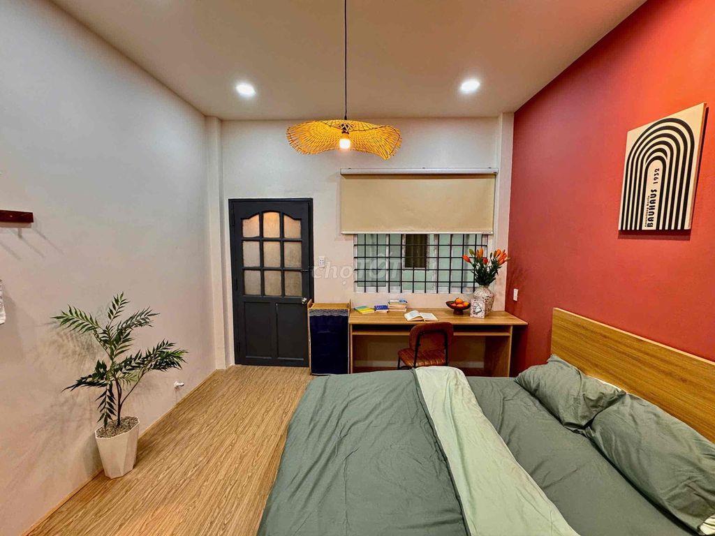 Căn Studio cửa sổ trời ngay cảng hàng không quốc tế