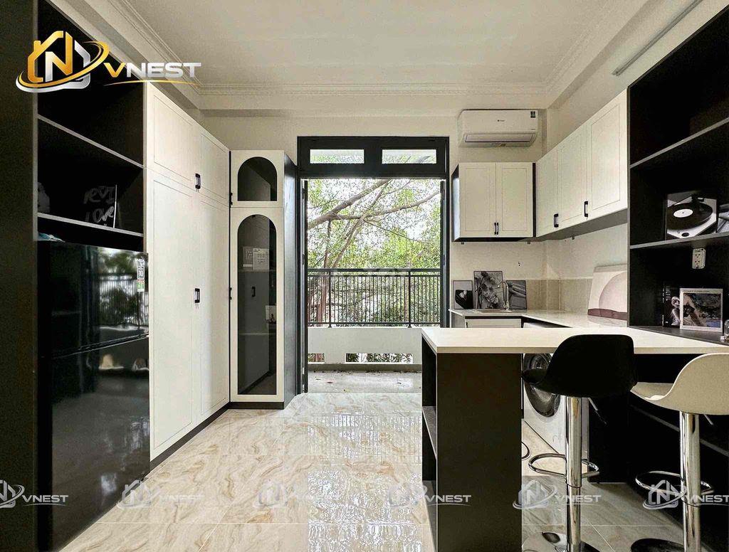 Studio ban công tiện nghi ngay út tịch - cộng hoà