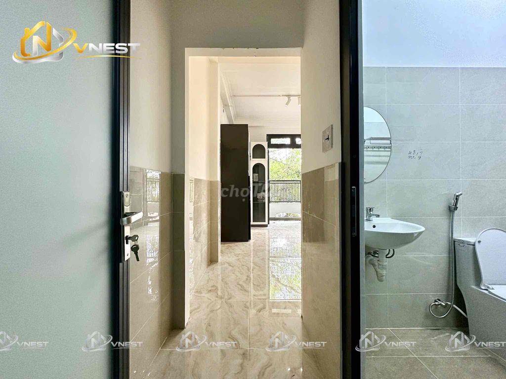 Studio ban công tiện nghi ngay út tịch - cộng hoà