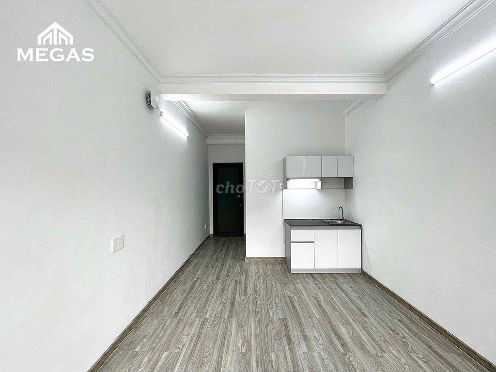 Studio ban công gần Quận 10