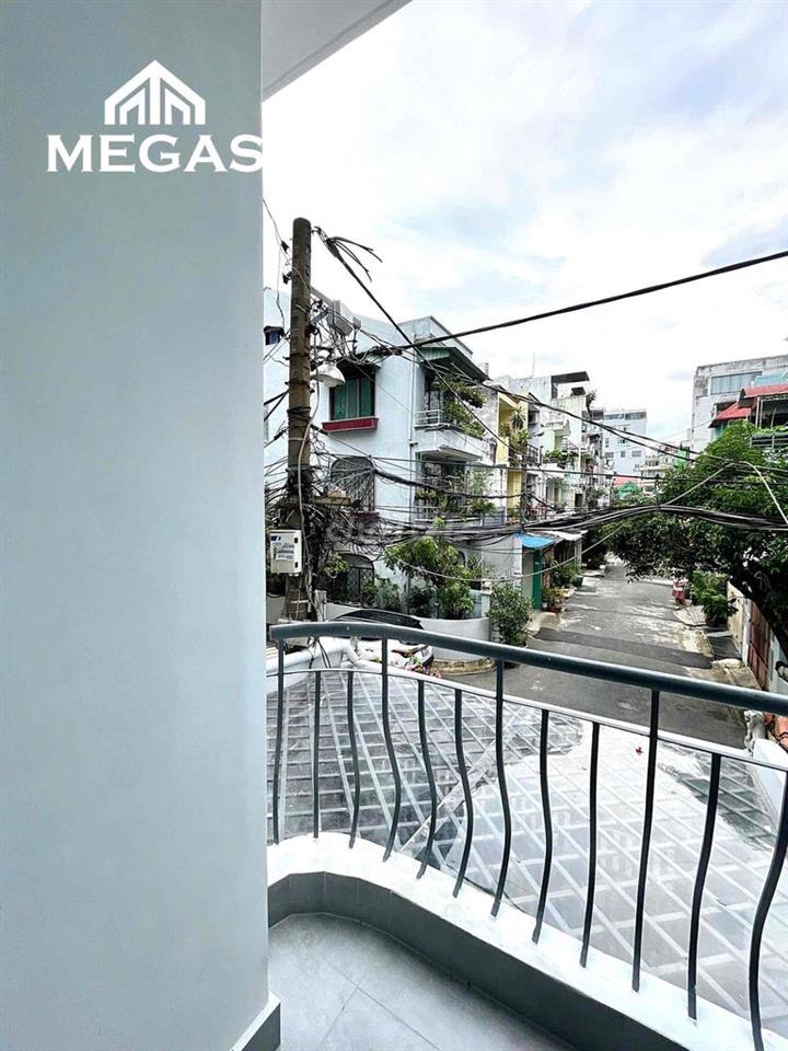 Studio ban công gần Quận 10