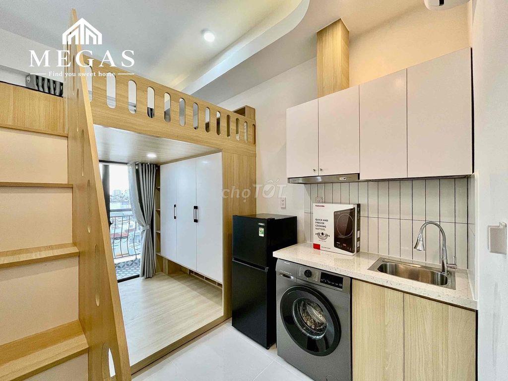 Studio ban công ngay Âu Cơ Lạc Long Quân