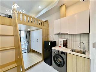 Studio ban công ngay Âu Cơ Lạc Long Quân
