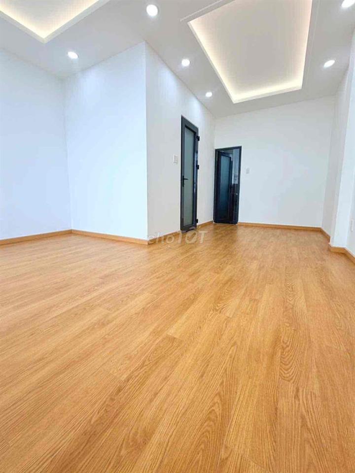 NHÀ MỚI CHÍNH CHỦ 4,5x10m, 5 TẦNG, HẺM 2 XE HƠI NÉ NHAU, LÊ ĐỨC THỌ