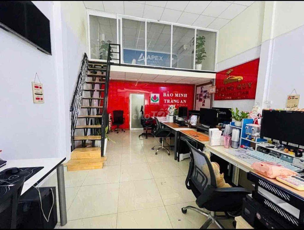 Bán nhà 2 mặt tiền