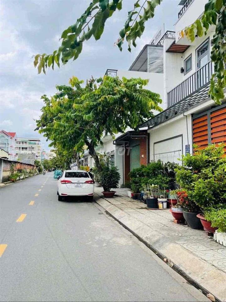 Bán nhà 2 mặt tiền