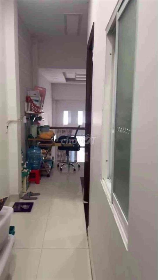 Bán nhà mặt tiền đẹp giá rẻ ngay chợ hiệp thành quận 12