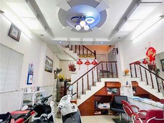 BÁN NHÀ 36m 4 tầng giá nhỉnh 2 tỉ nằm ngay bệnh viện quận 12.