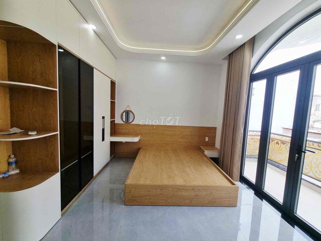 NHÀ MẶT PHỐ 109m2- 4 tầng- ngay uỷ ban quận 12. Giá nhỉnh 9tỏi
