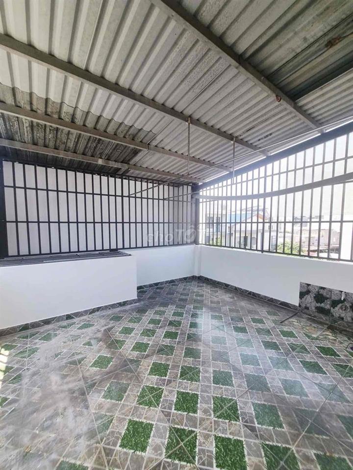 bán nhà đẹp giá rẻ tại lâm thị hố quận 12