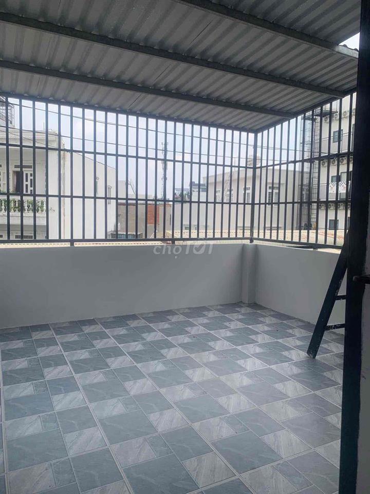 BÁN NHÀ 68m2- 3 tầng- HXH. GIÁ NHỈNH 5 ĐỒNG