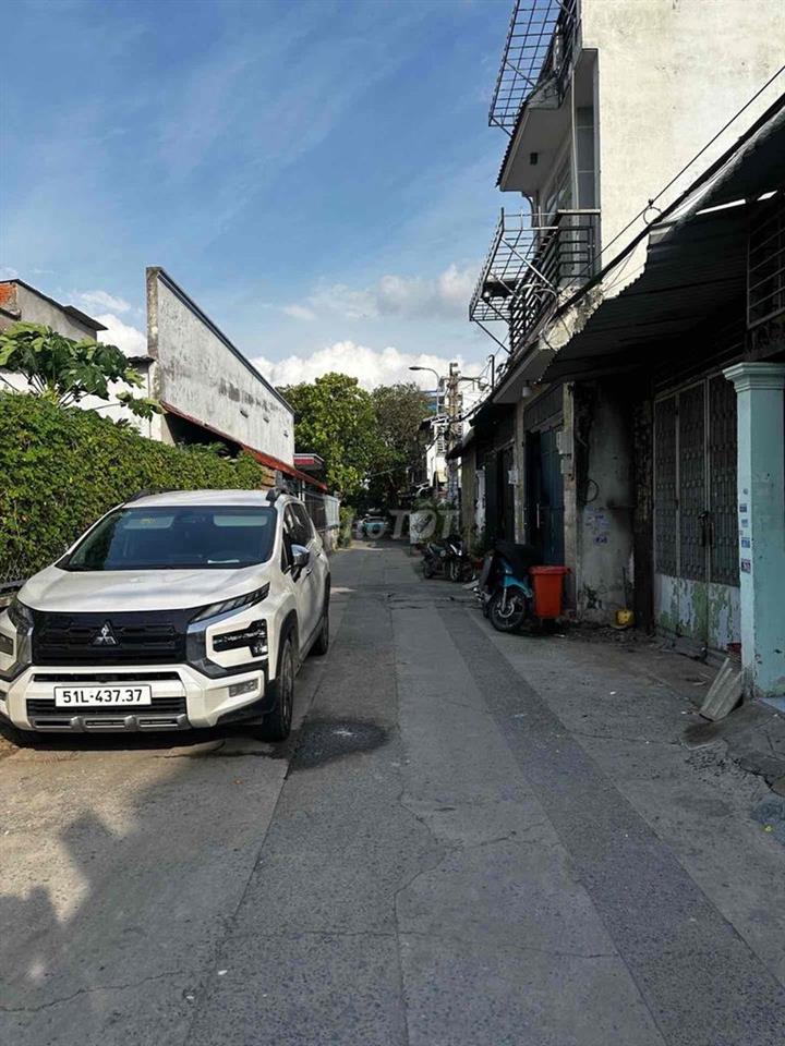 Nhà Đẹp giá rẻ 60m - 2.2  tỏi- ngay mê trô  Lê văn Khương quận 12