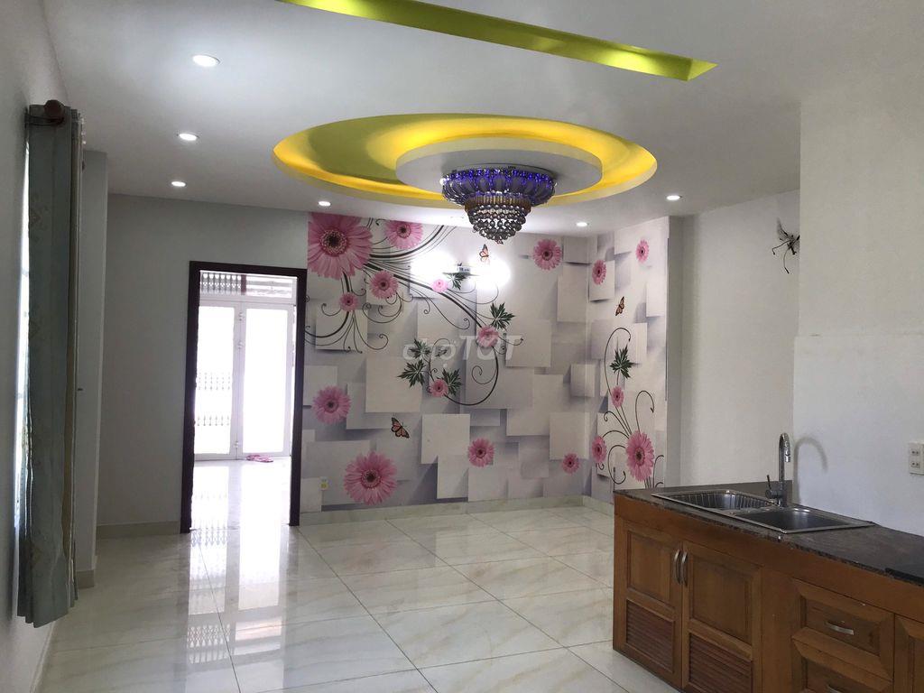 CHO THUÊ NGUYÊN CĂN MẶT TIỀN ĐƯỜNG TÂY HÒA 420m2 1TR4L