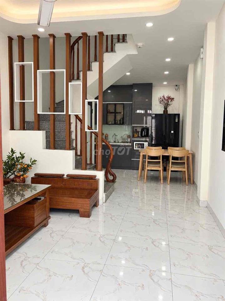 Nhà 3 tầng trung tâm TT Chúc Sơn, Chương Mỹ