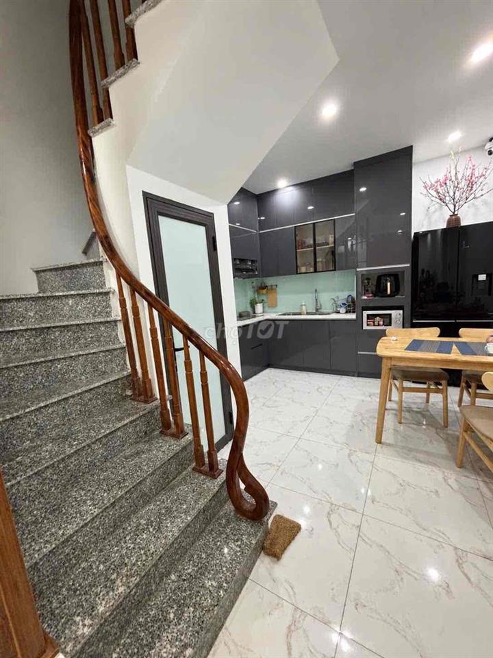Nhà 3 tầng trung tâm TT Chúc Sơn, Chương Mỹ