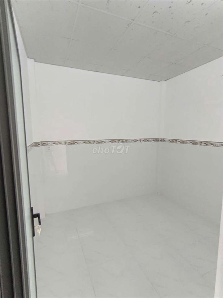 nhà  Vĩnh Lộc B, sát  bên  BV Bình Tân 