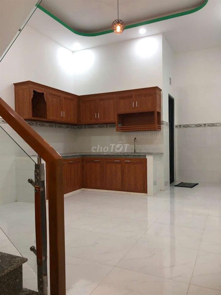 nhà  Vĩnh Lộc B, sát  bên  BV Bình Tân 