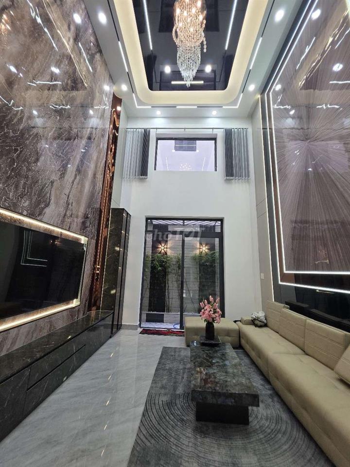 Bán nhà phố Lê Văn Quới Bình Tân 56m2 5 tầng có thang máy gara ô tô