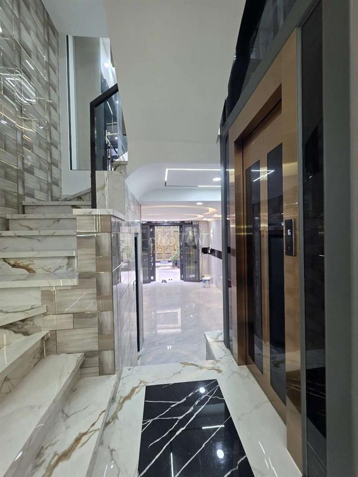 Bán nhà phố Lê Văn Quới Bình Tân 56m2 5 tầng có thang máy gara ô tô