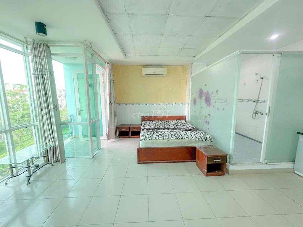 Pass trọ Bình Tân , Trần Văn Giàu