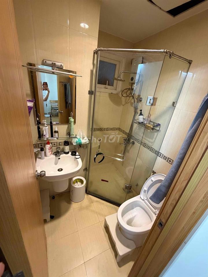 Cho thuê chung cư saigonres 2pn NTCB căn làm mới full