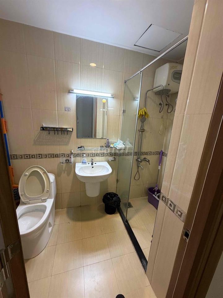Cho thuê chung cư saigonres 2pn NTCB căn làm mới full