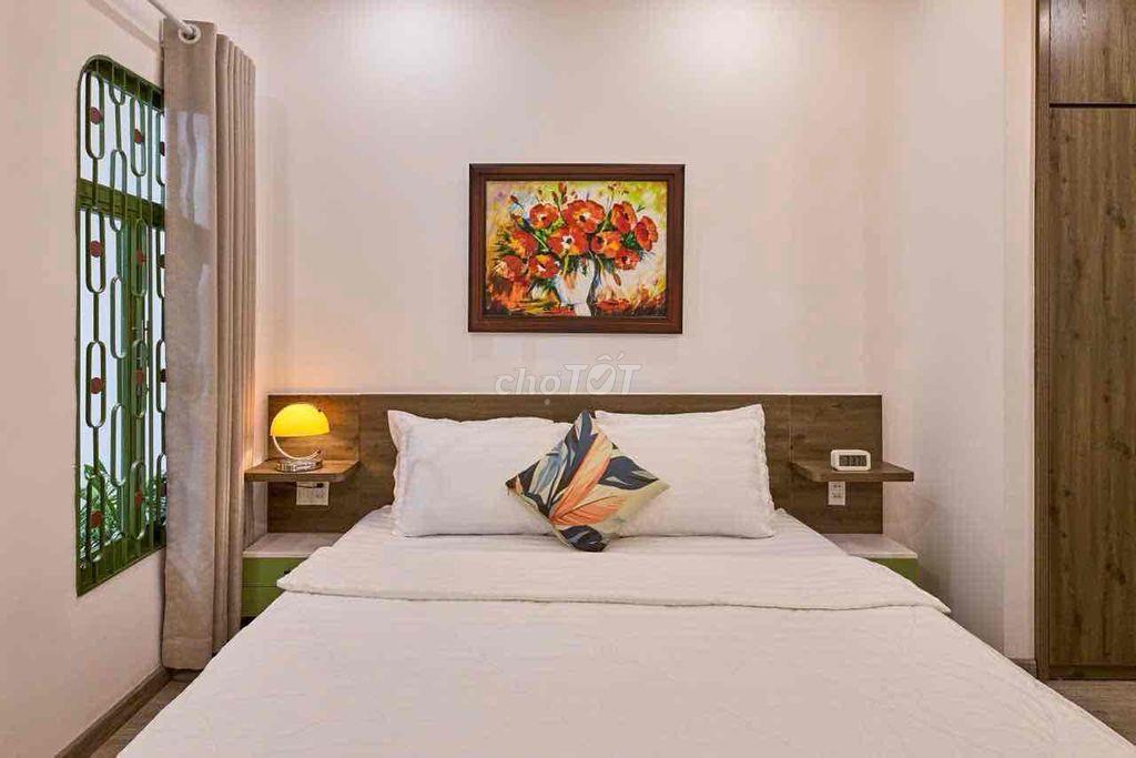 CHO THUÊ CĂN HỘ STUDIO BAN CÔNG FULL NỘI THẤT GẦN CHỢ BẾN THÀNH