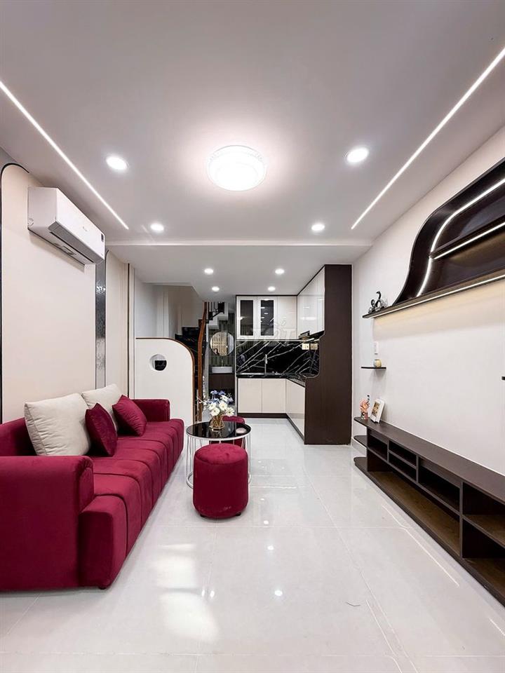 NHÀ ĐẸP Ở NGAY • LÝ THÁI TỔ, P. VƯỜN LÀI, QUẬN 10