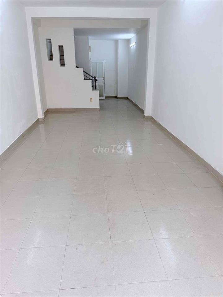 cần bán nhà q11