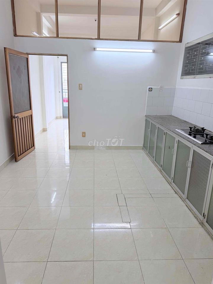 cần bán nhà q11
