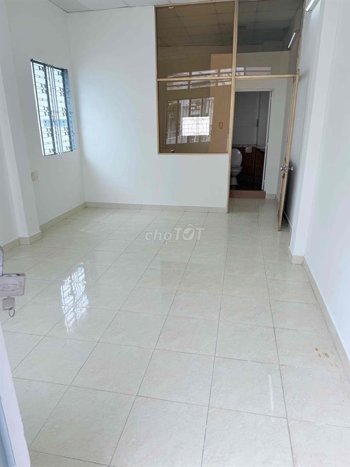 cần bán nhà q11