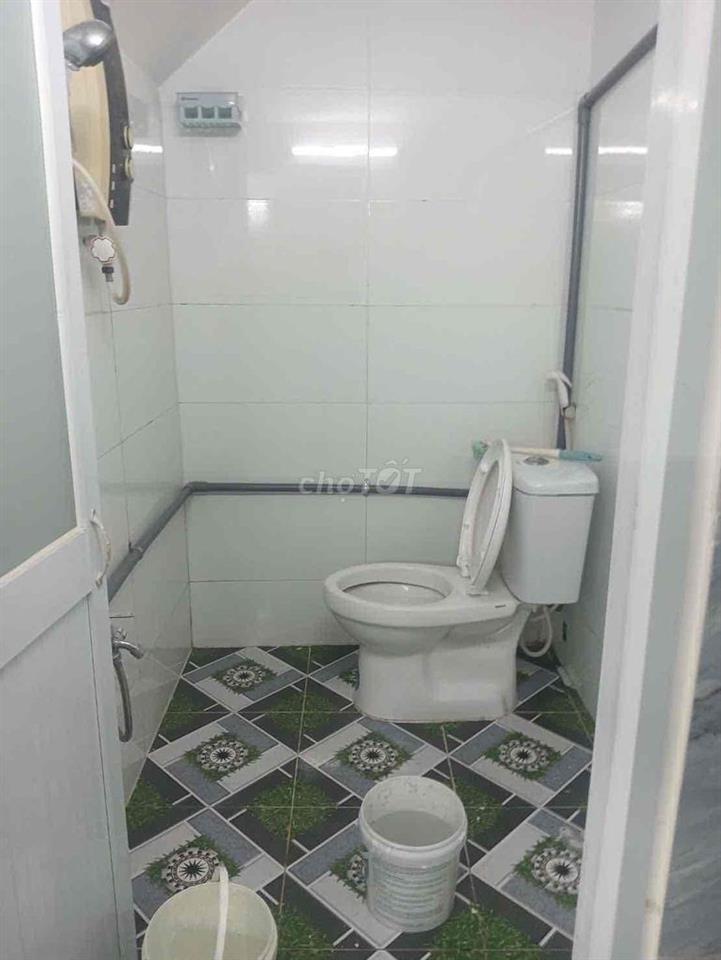 nhà cho thuê 1 trệt 1 lầu 2 phòng ngủ 1 toilet