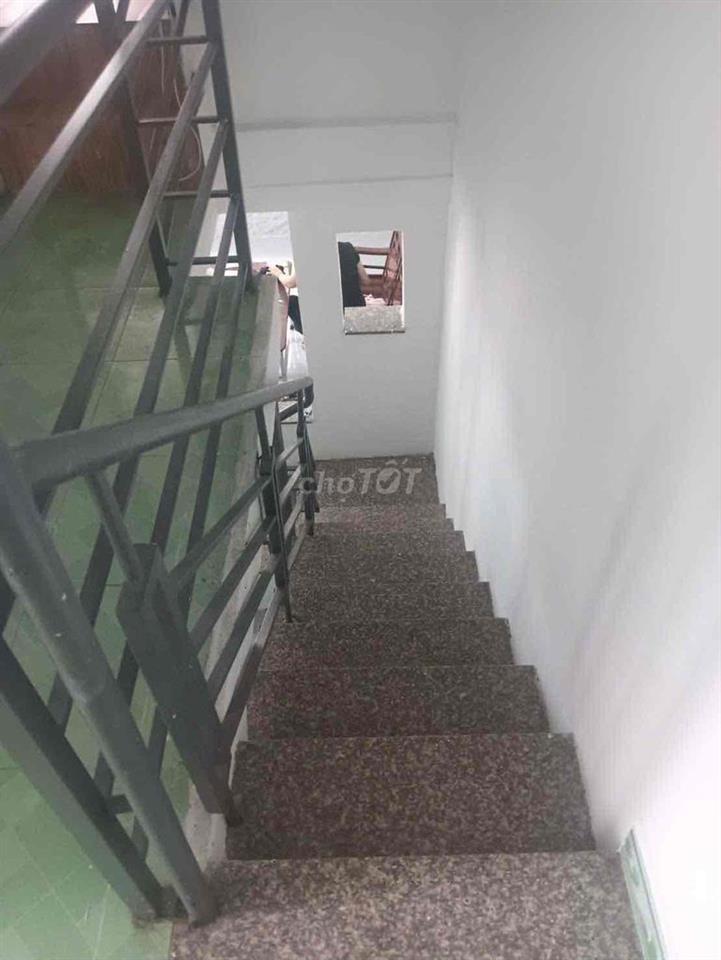 nhà cho thuê 1 trệt 1 lầu 2 phòng ngủ 1 toilet