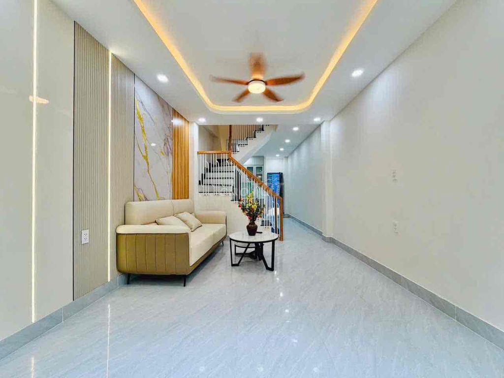 Chủ Định Cư Bán Nhà Nguyễn Cửu Vân,P17,B.Thạnh.Giá 5tỷ850/56,25m.SHR.