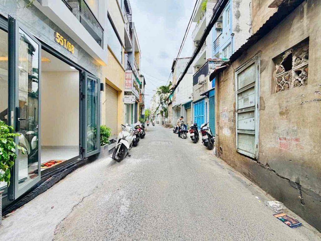 Chủ Định Cư Bán Nhà Nguyễn Cửu Vân,P17,B.Thạnh.Giá 5tỷ850/56,25m.SHR.