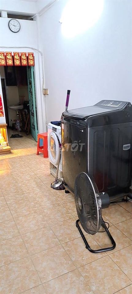 Sang tiệm giặt - đầy đủ máy tại quận 3- 50tr sang ngay toàn bộ máy