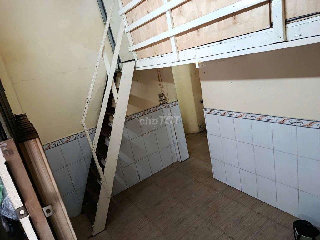 Tôi chủ nhà ,cần bán căn nhà Tôn Đản Quân 4

