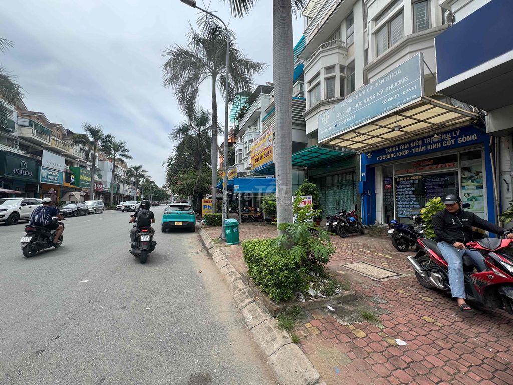 Cho thuê mặt bằng đường Trần Trọng Cung Q7