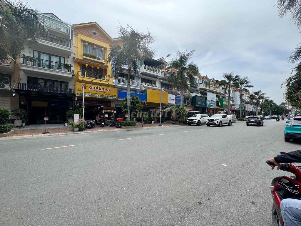 Cho thuê mặt bằng đường Trần Trọng Cung Q7