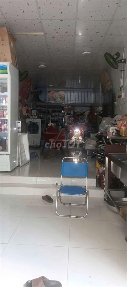 Sang quán ăn vặt và mặt bằng 