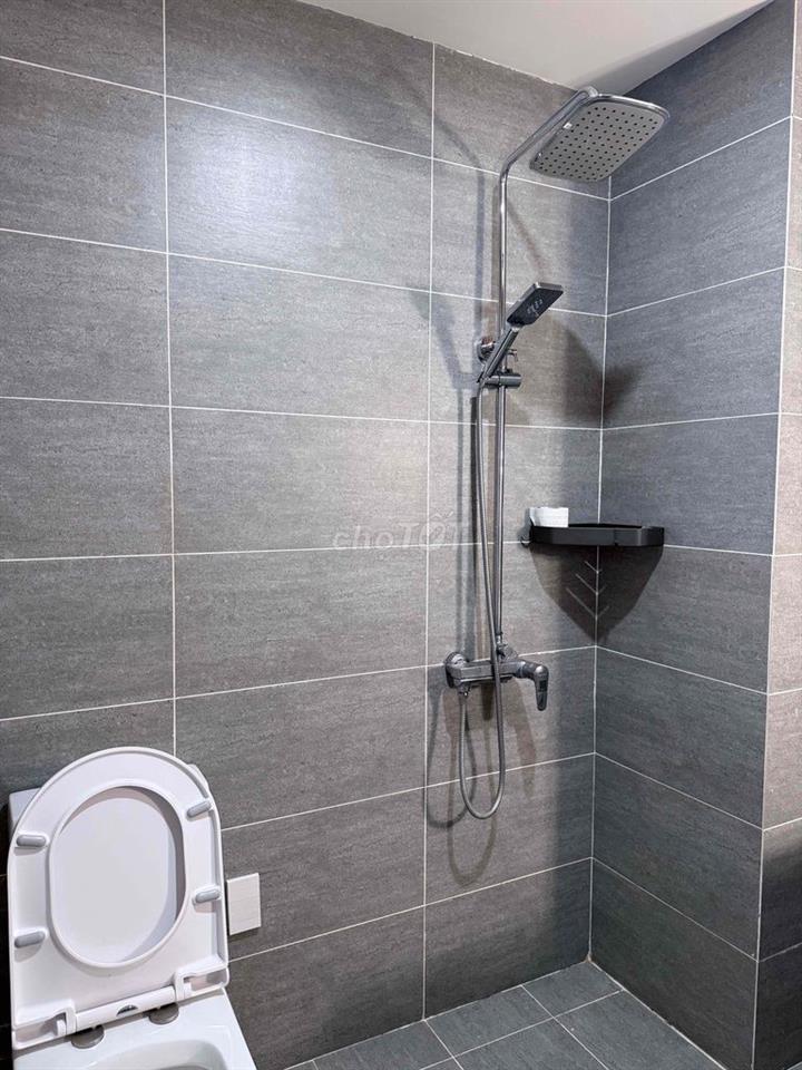 HIGH-END 1-BEDROOM APARTMENT FOR RENT – OPPOSITE PARK & 3-MIN WALK TO