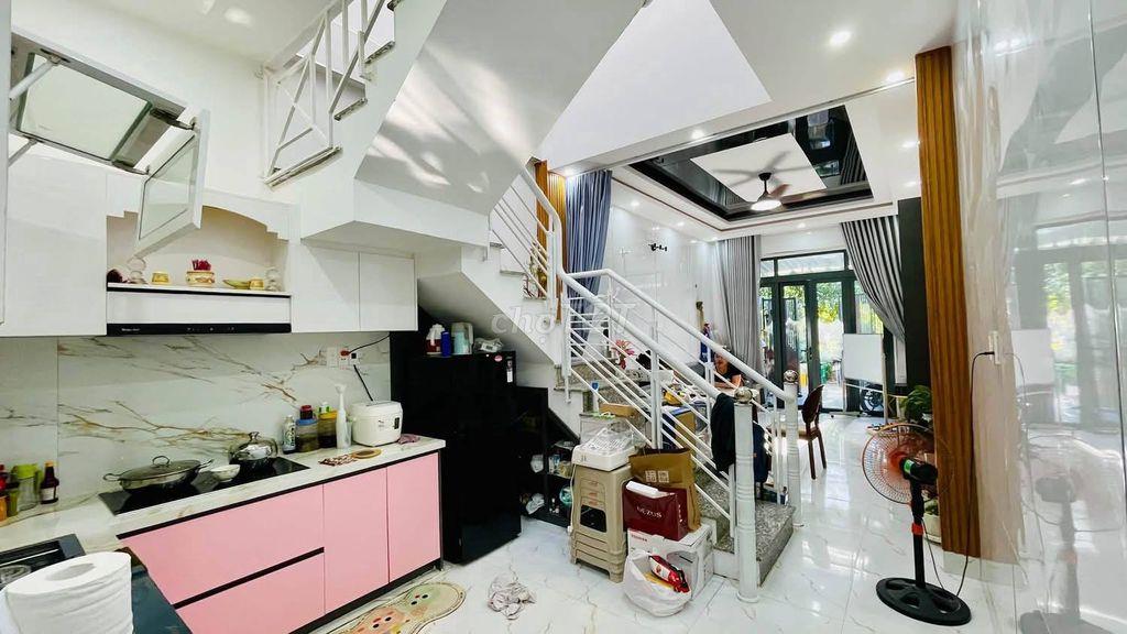 Đường Tôn Đản Chính chủ cần bán căn nhà 2 tầng 3 PN - 2 phòng Vệ sinh