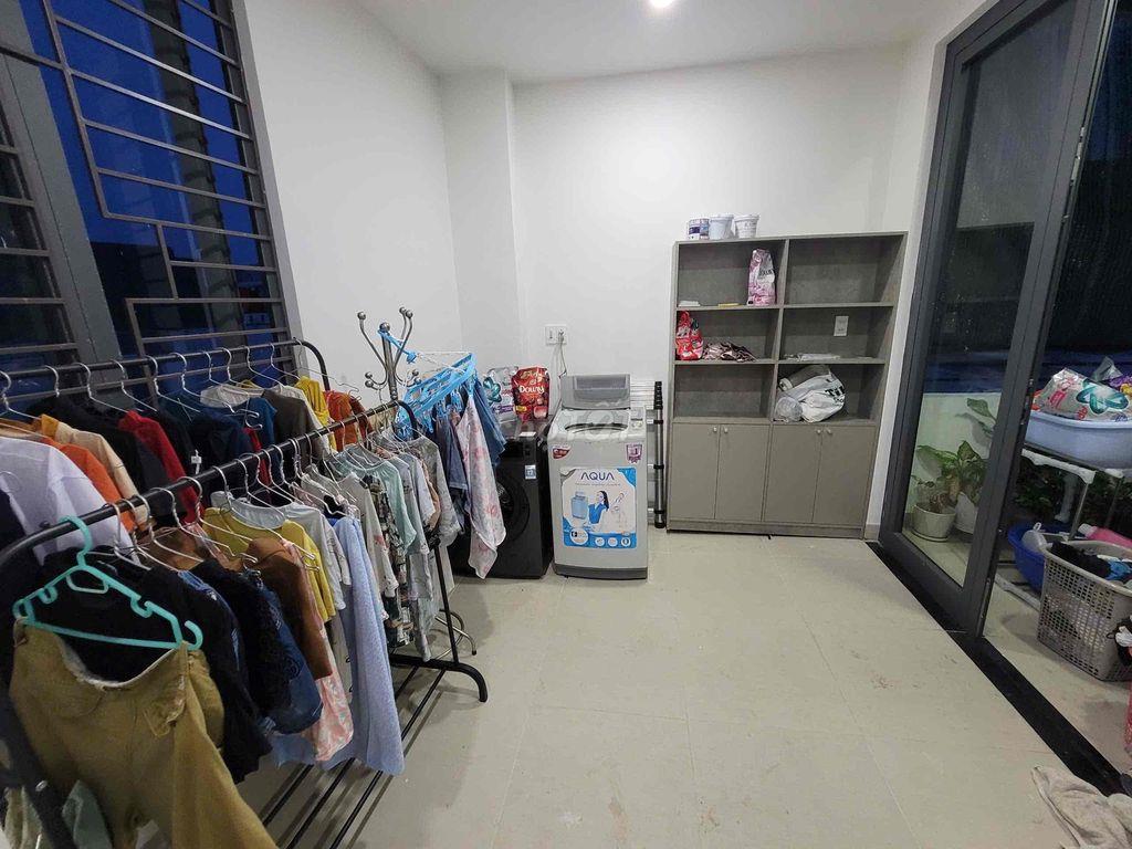 Nhà mới, nội thất cao cấp, thoáng mát, an ninh