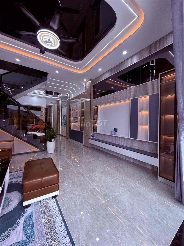 Bán căn nhà 1 trệt 2 lầu hoàn công xây dựng chắc chắn