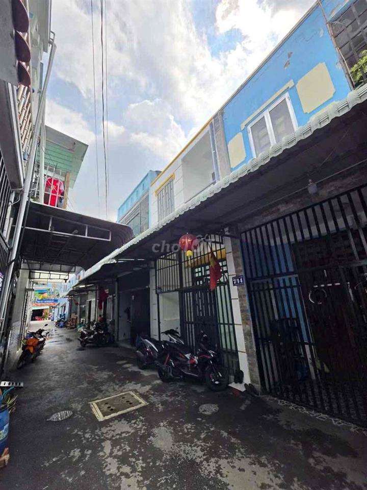 Bán nhà trệt lầu