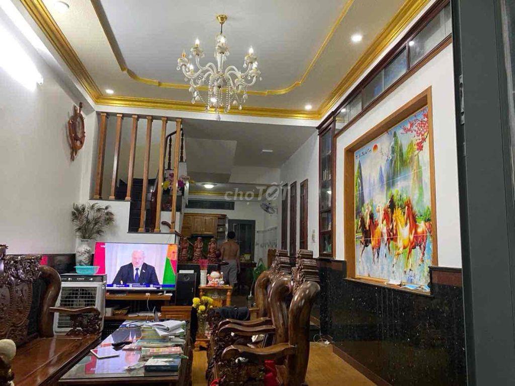 nhà 3 tấm gần ngã ba cây điệp