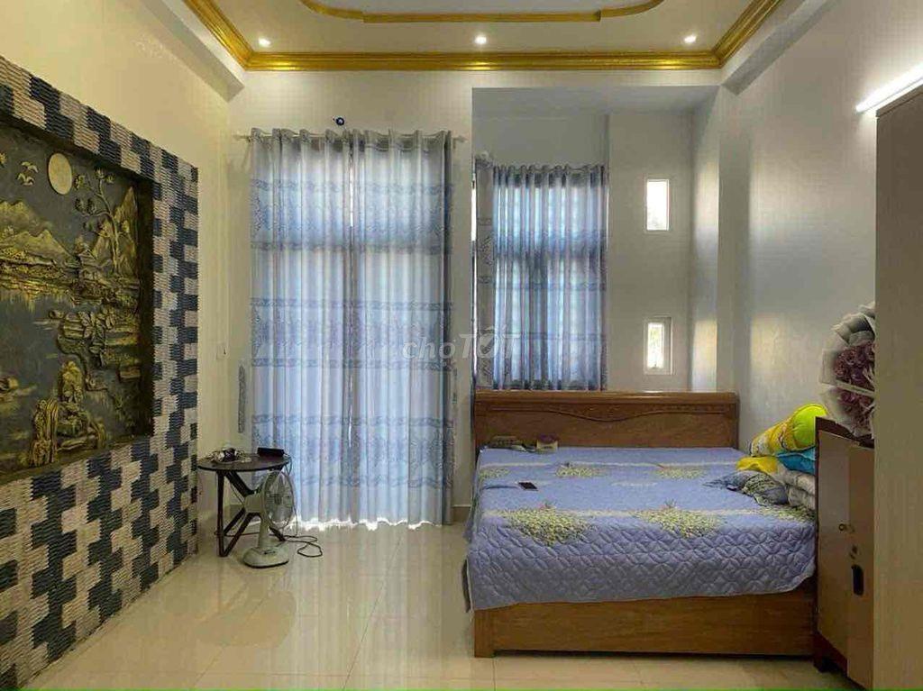 nhà 3 tấm gần ngã ba cây điệp