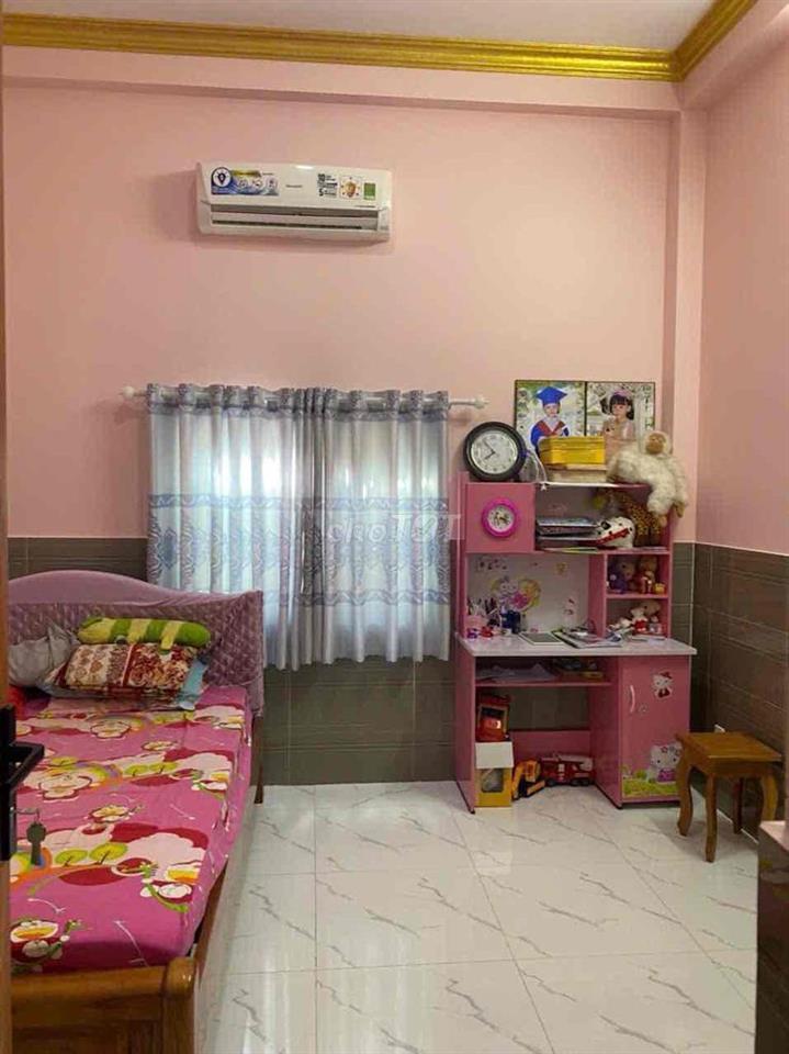 nhà 3 tấm gần ngã ba cây điệp